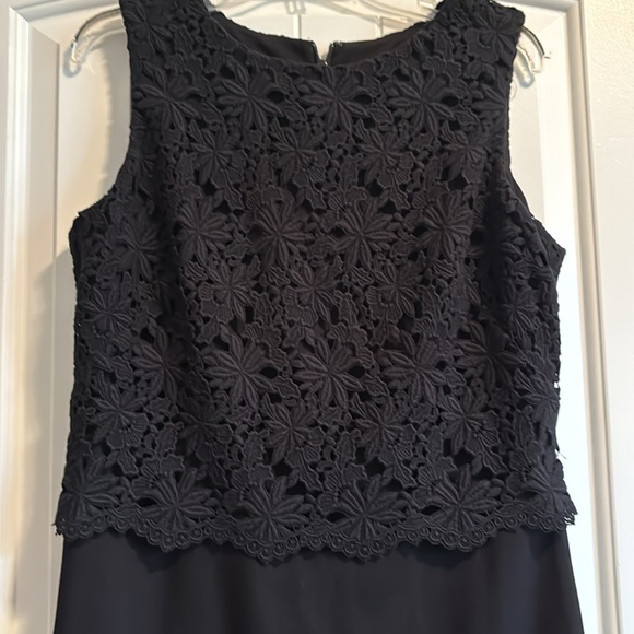 Woman’s Talbots black 14p dress. - Picture 1 of 10